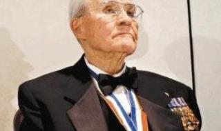 驾驶轰炸机2怎么玩 驾驶轰炸机2怎么玩